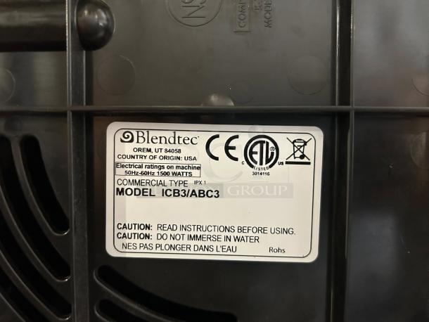 Blendtec Connoisseur 825 Blender, model C825C11Q-B1GB1D, excellent condition, with ETL certification and caution label shown.
