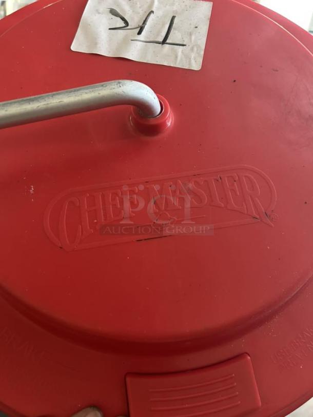 Chef Master 2.5 Gallon Salad Spinner, red, with brake feature, excellent condition. Brand embossed on lid.