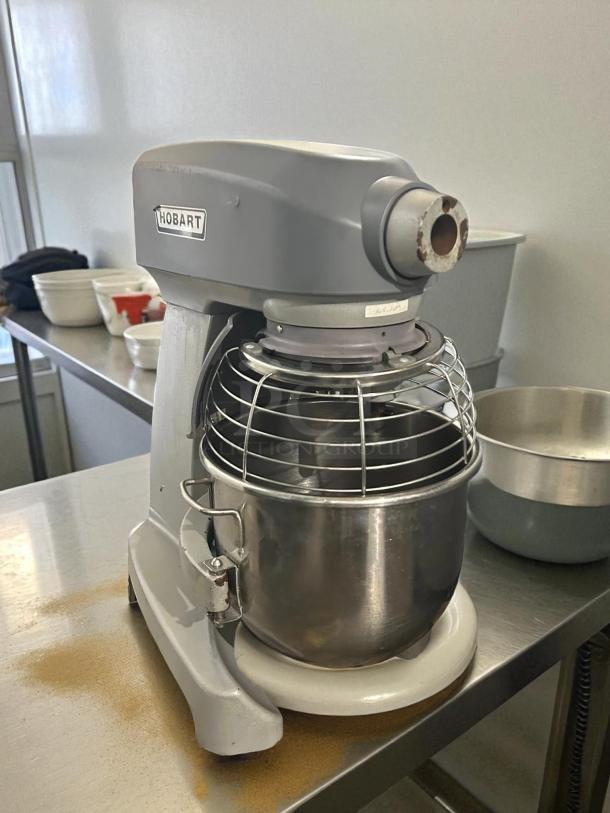 Hobart HL200-1 Legacy+ 20 qt mixer, tested, working, bench model, 1/2 hp, 100-120v, stainless steel bowl, used condition.