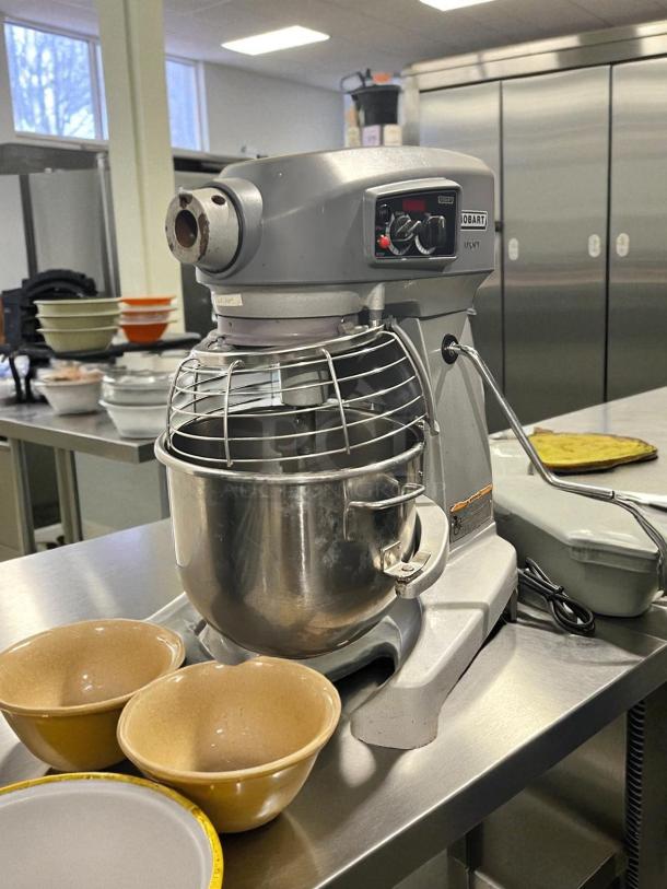Hobart HL200-1 Legacy+ 20 qt planetary mixer, bench model, 1/2 hp, tested, working, stainless steel bowl, control panel visible.