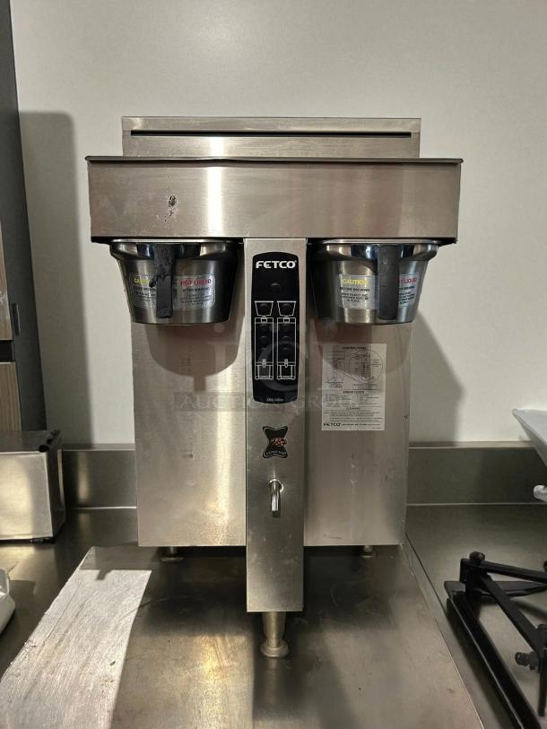 Fetco CBS-2052e dual station coffee brewer, stainless steel, 208-240V, excellent condition, fully tested, clear control panel.