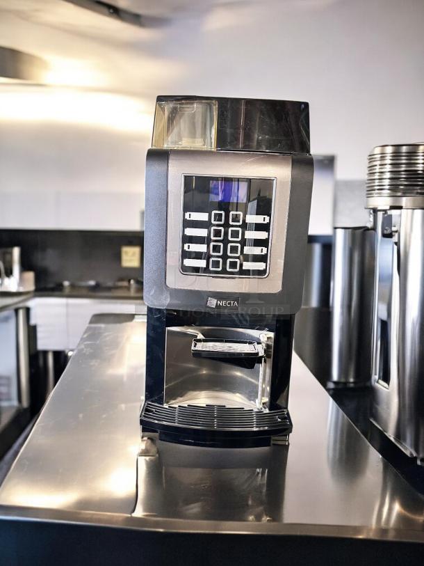 Grindmaster-Cecilware KORINTO Prime espresso machine in outstanding condition, 120V, tested, working, modern design.