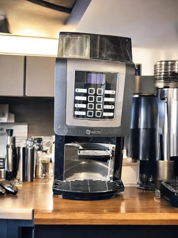 Grindmaster-Cecilware KORINTO Prime espresso machine, outstanding condition, fully tested, 120V, sleek design, automatic functions.