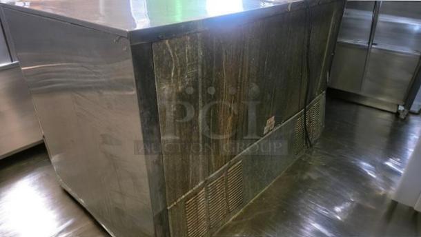 Beverage-Air UCR40 undercounter refrigerator in superb condition, 40", stainless steel, 115V, fully tested and working.