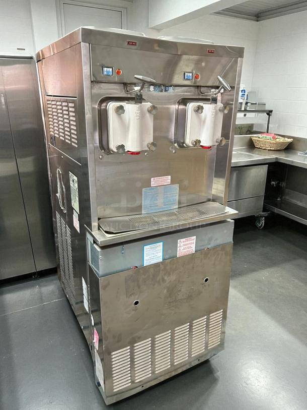 Taylor 0772 soft serve ice cream machine, commercial-grade, stainless steel, dual dispensers, 220V 3Ph, tested and working.