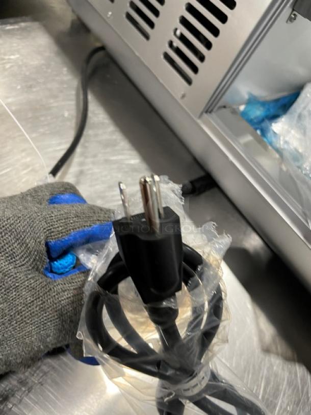 Marchia MSU140S sushi merchandiser power cord, new condition, features stainless steel design, suitable for 110-120V outlets.