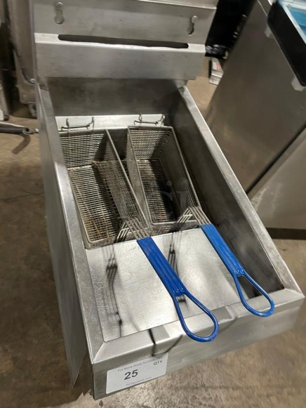 Pitco Frialator Series commercial stainless steel deep fryer with back splash, basket hanger, and fry basket. Natural gas powered.