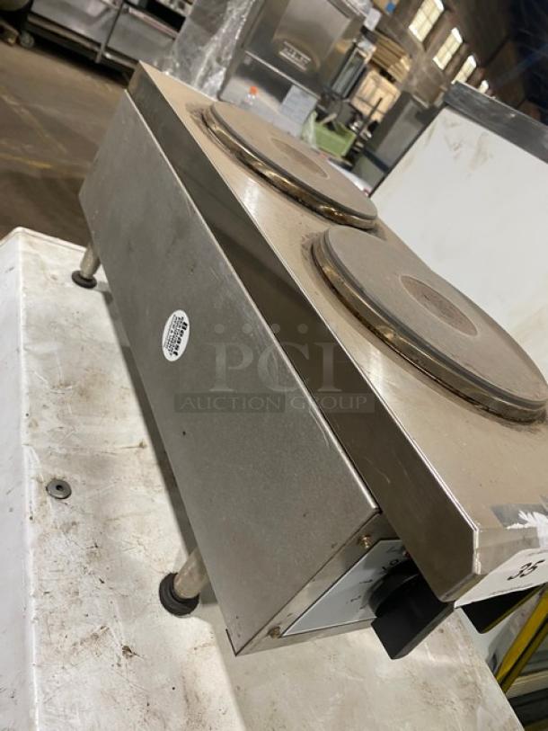 Toastmaster Pro-Series 2-Burner Hot Plate Range, Model THPF. Stainless steel, front-to-back design, used condition.
