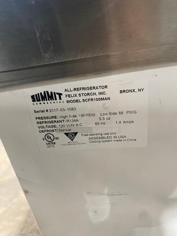 Summit SCFR100MAN back bar chest cooler, white, 44", manual defrost, double stainless steel sliding lids, SN: 2017-03-1083.