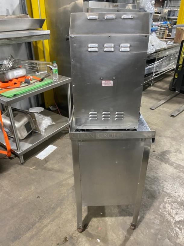 Prince Castle Model 413 stainless steel corn carousel on casters with double undershelf equipment stand. Electric, 115V.