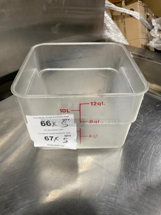 Cambro 12 Qt. clear polycarbonate food container, commercial grade, marked with measurement increments. Excellent condition.
