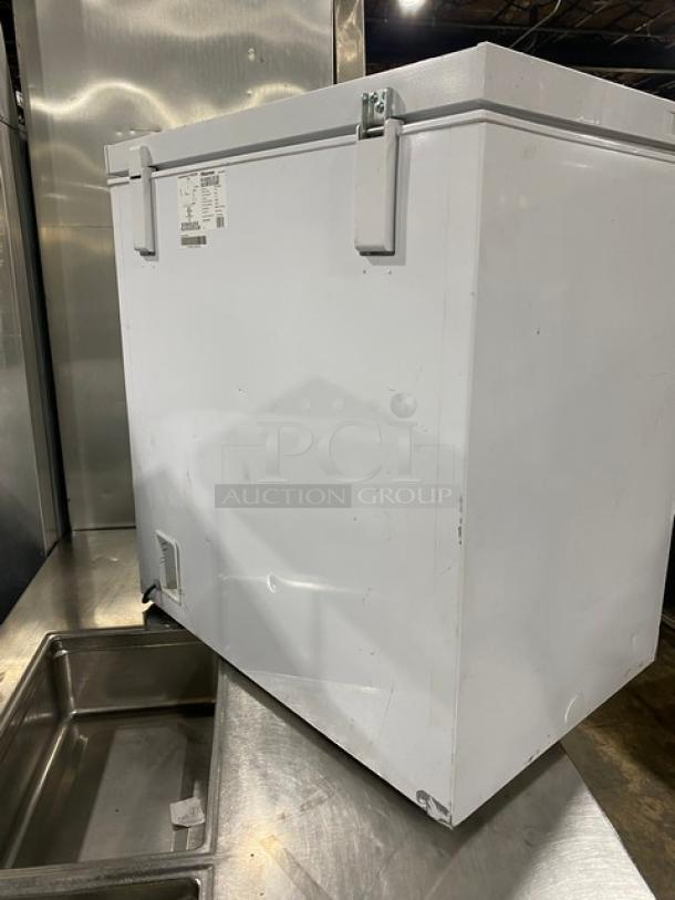 Hisense white chest freezer, model WCF070M6RWD, commercial use, SN: 1L019809R01JL90KVP70341, in used condition.