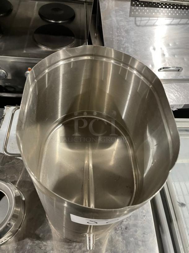 Bunn Commercial Stainless Steel 4 Gal. Iced Tea Dispenser, Model TD04, with handles. Serial Number: TD0706244.