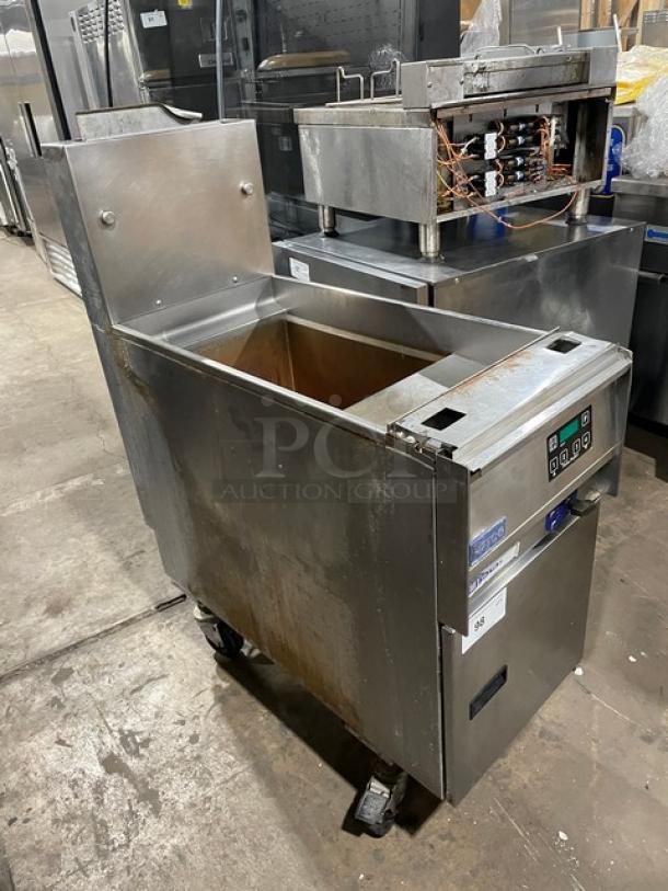 Pitco Solstice SSPG14 stainless steel pasta cooker with digital controls, 12-gallon capacity, on casters, includes backsplash.