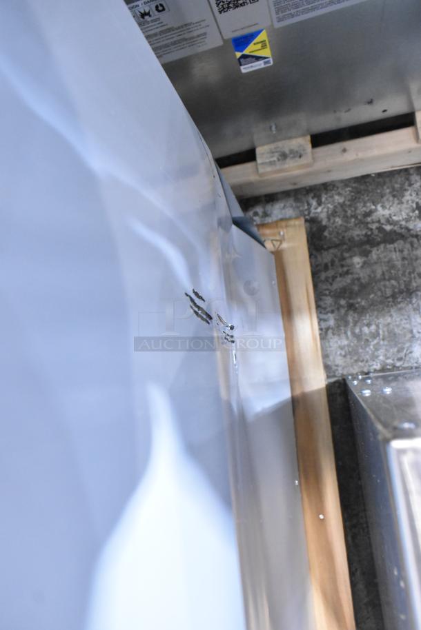 BRAND NEW Avantco 194HBN12022 stainless steel hotel ice dispenser, 120 lb. capacity, 22" wide. Scratch and dent visible.