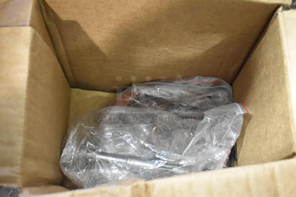Brand new with minor scratches, Avantco 177PMX30HIAX axle assembly in packaging, for MX30SHKIT, MX30MGKIT, MX30H.
