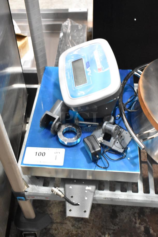 Brand new AvaTek 334BS330T digital bench scale, 330 lb capacity, scratch and dent condition, with tower display.