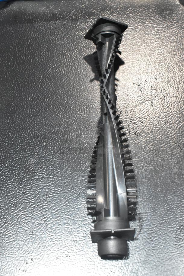 Bron Coucke 10216 flat cutting blade with nut, brand new. Essential part for "The Chef" Mandoline 98010212.