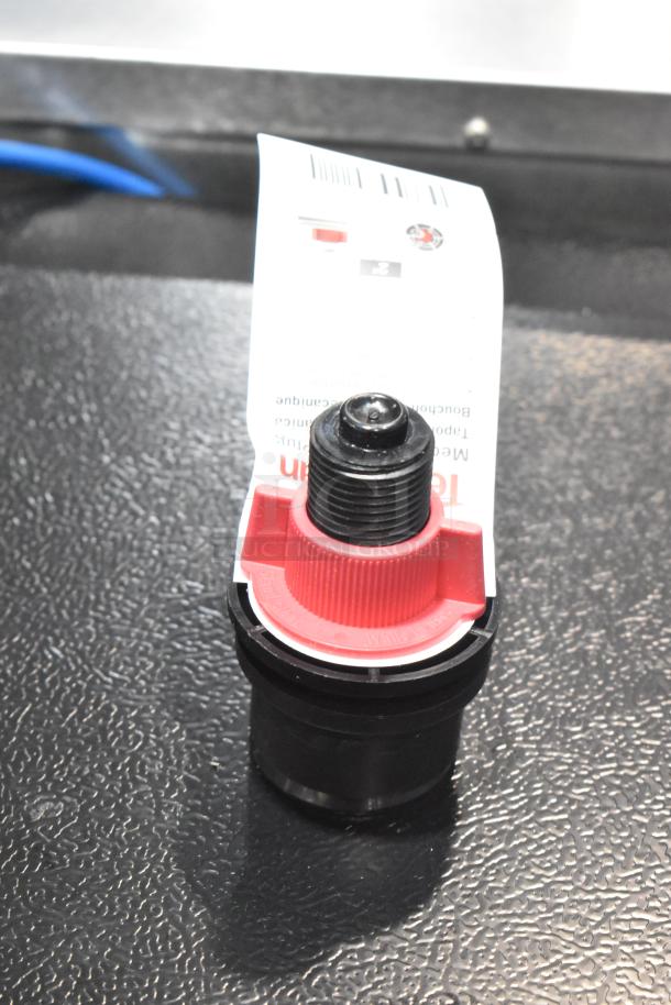New Sioux Chief 882-2 TestTitan 2" plastic pipe and cleanout test plug, model 67A8822, with product tag shown.