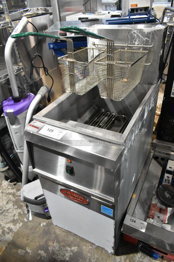BRAND NEW Avantco 177EF40C 40 lb. Stainless Steel Electric Fryer. Includes 2 metal fry baskets. 208 Volts, 3 Phase.