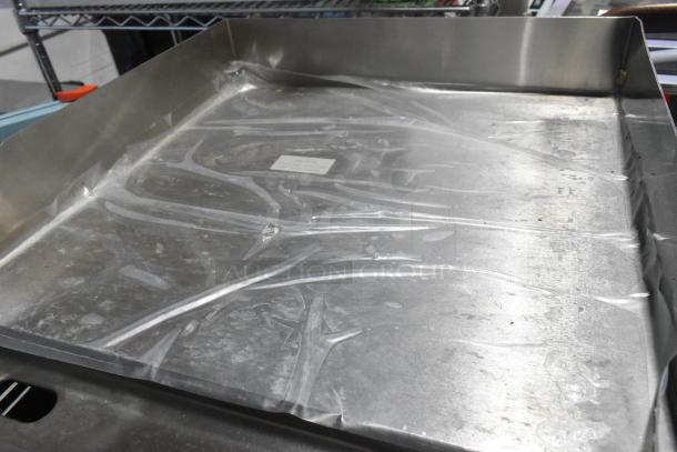 Brand new Avantco 177EG16N stainless steel 16" electric countertop griddle. Scratch and dent condition, 120V, 1 phase.