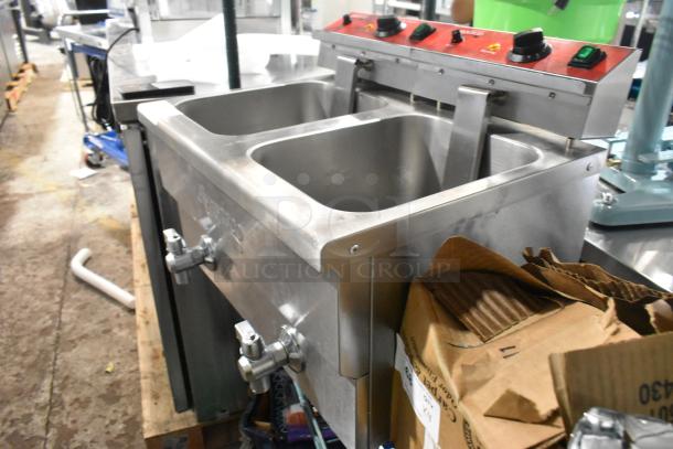 2024 Avantco 177F202 30 lb. dual tank electric fryer, scratch and dent. 208-240V, 1 phase, medium-duty countertop model.