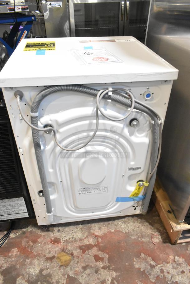 KoolMore FLC-3CWH 2.7 cu. ft. washer & dryer combo, new scratch and dent, white, 120V, 1 phase, hoses attached.