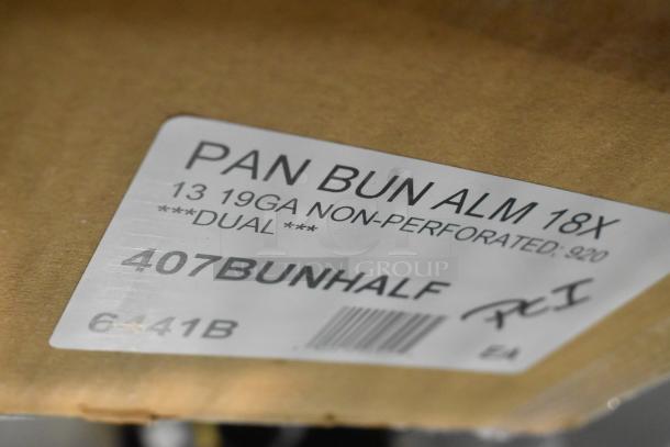 Label on packaging for 407BUNHALF Choice Half Size 13" x 18" 19 Gauge Aluminum Bun/Sheet Pan, new condition.