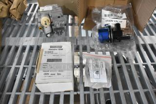 4 BRAND NEW SCRATCH AND DENT! Items Including Hobart 00-294618 Temperature Control Kit, MainStreet Equipment 541103628 Thermostat Knob for Floor Fryers, Avantco Ice 19494430 Drain Valve for Select Modular Ice Machines, Robertshaw 3598514B7A 4