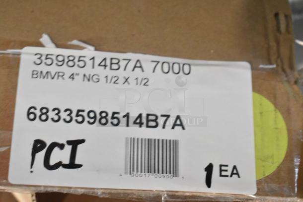 Label on the box of Robertshaw 3598514B7A 4" WC Natural Gas Millivolt Gas Valve; 1/2" Gas In/Out, showing product code and specifications.