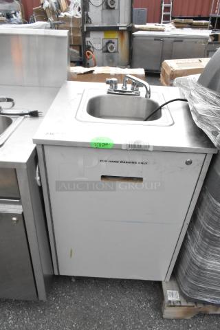 Stainless Steel Single Bay Portable Sink on Commercial Casters. - Item #1212342