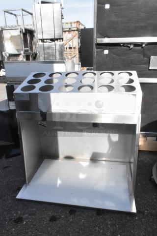 BRAND NEW SCRATCH AND DENT! 2023 ServIt 423TSC32, 32" stainless steel tray cart, 18 flatware cylinder capacity. Visible dents.