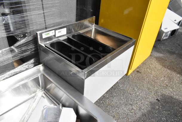 Brand new Regency 600IB1824 stainless steel sliding lid for 18x24 underbar ice bin, scratch and dent condition.
