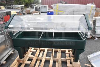 BRAND NEW Carlisle 660808 "Six Star" portable salad bar in forest green, open base, minor scratches; ideal for youth events.