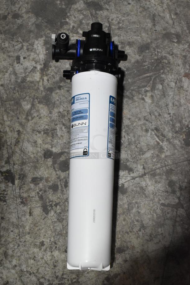 Bunn Filter Head with Easy Clear WEQ-25 Water Filter Cartridge, brand new in scratch and dent condition, with labels.
