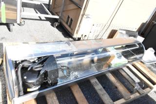 BRAND NEW SCRATCH AND DENT! 2025 Hoshizaki HNC-180BA-L-SLH 71" curved glass sushi display case with left side compressor. Glass damage present. 115V, 1 Phase.