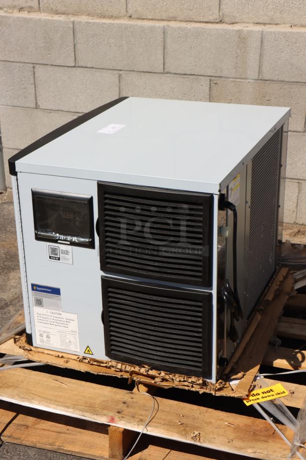 Brand new Avantco Ice MC-H-530-A 30" air-cooled modular half cube ice machine, 500 lb. capacity, 115V, minor fin indentation.