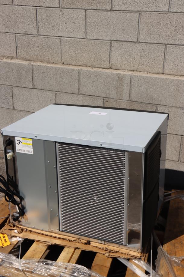 Brand new Avantco Ice MC-H-530-A 30" air-cooled modular half cube ice machine, 500 lb capacity, small fin indentation.