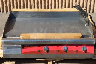 Avantco EG30N 30" electric countertop griddle, 208/240V, 3375W-4500W, new with minor cosmetic damage, serial# EG30D24050054.