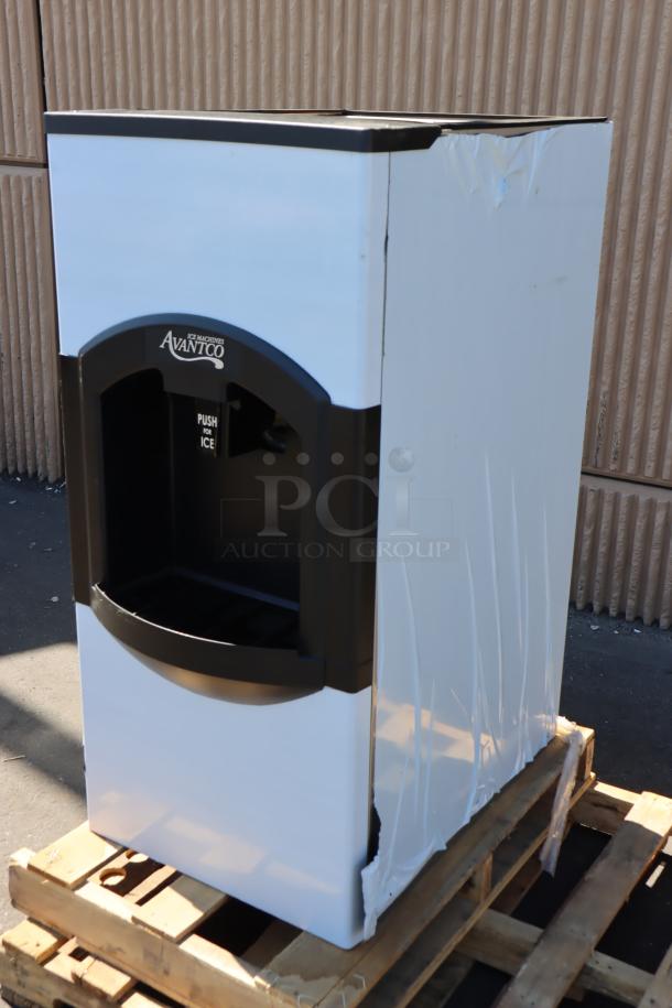 Avantco HBN120-22 Hotel Ice Dispenser, 22" wide, 120 lb. capacity, 115V, on wooden pallet, minor scratches, no packaging.
