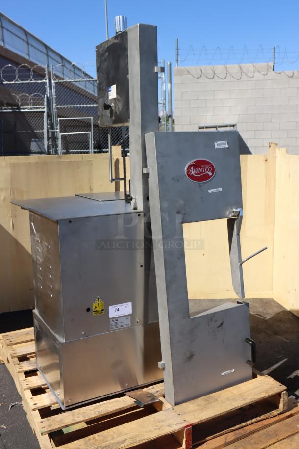 Avantco EMBS94SS 94" vertical band meat saw, stainless steel, 3 hp, scratch-n-dent condition, missing legs.
