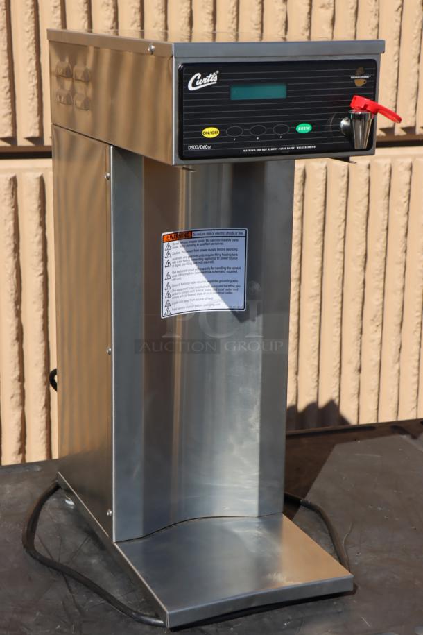 Curtis D500GT12A000 Automatic Airpot Coffee Brewer, digital controls, 120V, 14A, scratch-n-dent, serial no. 15052977.