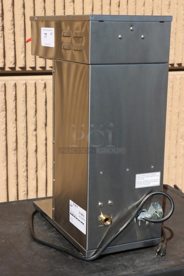 Curtis D500GT12A000 Automatic Airpot Coffee Brewer, digital controls, 120V, 1-phase, scratch-n-dent, serial no. 15052977.