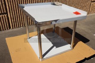 Regency 600ES3030S 30" x 30" stainless steel equipment stand with undershelf, brand new, visible scratch and dent on corner.