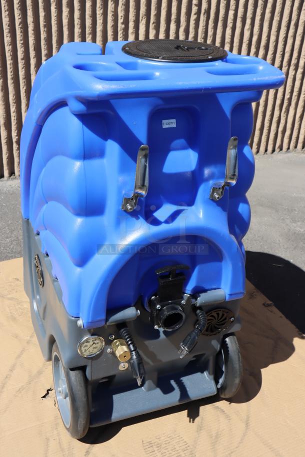 BRAND NEW Lavex 3-500 carpet extractor, 12-gal, 500 PSI, dual 3-stage, includes 25' hoses, 12" stainless wand, scratch-n-dent.