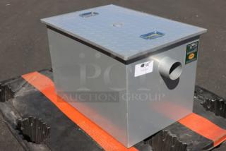 BRAND NEW SCRATCH-N-DENT Regency 600GT25 50 lb. grease trap, 25 GPM, 3" non-threaded connections, some surface scratches.