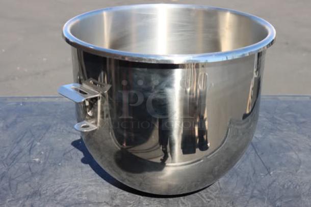 Brand new Hobart BOWL-SST220 20 Qt. stainless steel mixing bowl with handles, shiny finish, and durable build.