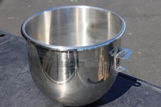 Brand new Hobart BOWL-SST220 stainless steel 20 qt. mixing bowl, reflective finish, with secure mounting bracket.