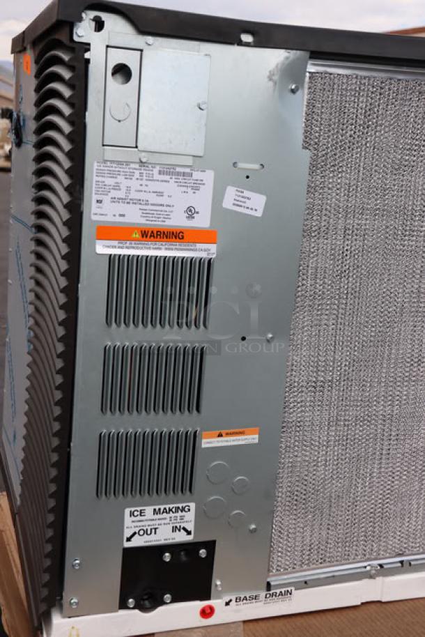 Manitowoc IYT1200A-261 Ice Machine, 30", 208-230V, air cooled, cracked top, minor dents, out of packaging, missing parts.