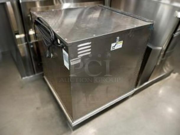 Cres Cor H137SUA5D hot holding cabinet in outstanding condition, 120V, fully tested and working, stainless steel finish.